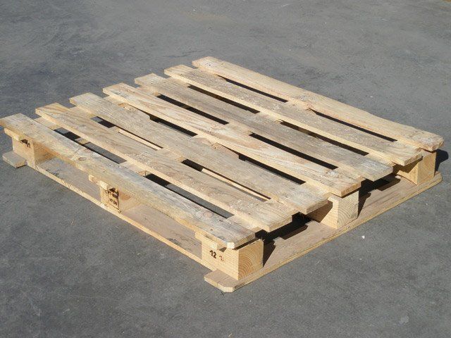 Palets de madera 120 x 120 cm