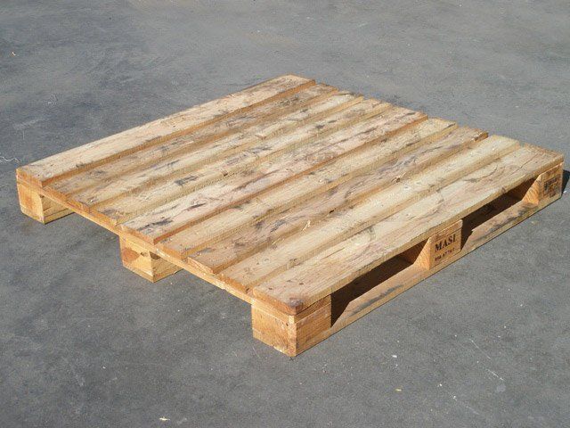 Palets de madera 120 x 120 cm